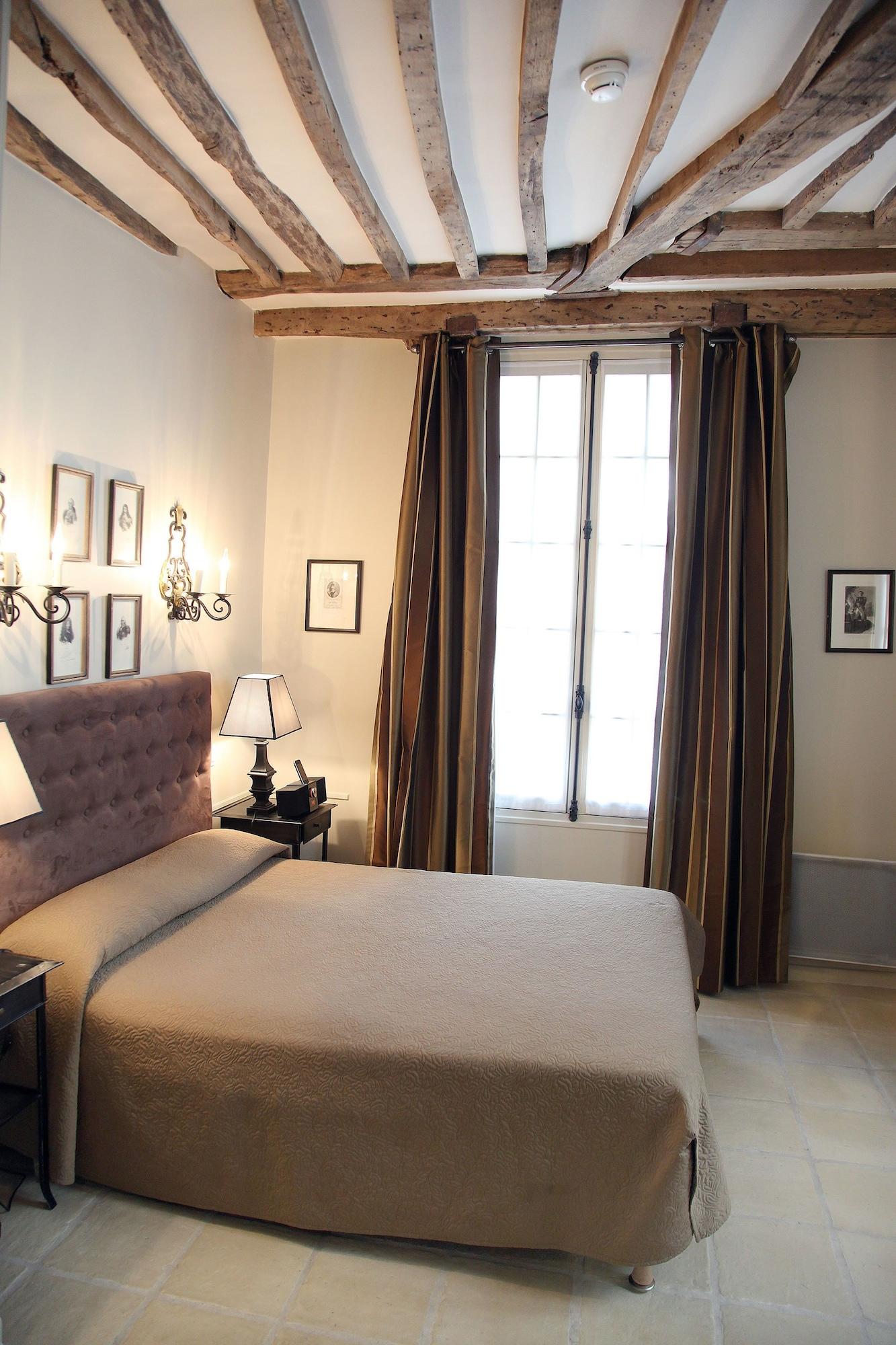Saint-louis En L'isle 3* Parijs